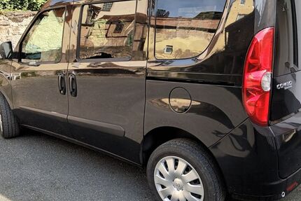 Opel Combo 99.000 km 7.600 &euro; Eltmann 97483