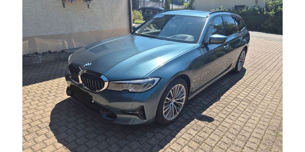 BMW 320 98.000 km 25.900 &euro; Falkenstein 93167