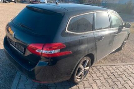 Peugeot 308 201.624 km 3.000 &euro; Dortmund 44147