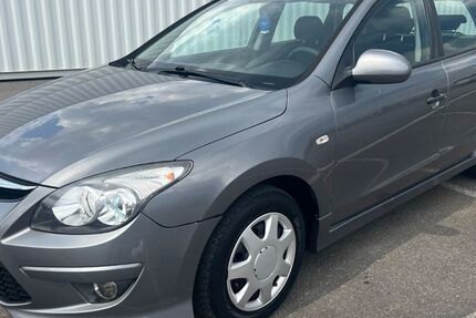 Hyundai i30 168.000 km 2.990 &euro; Berlin 12057