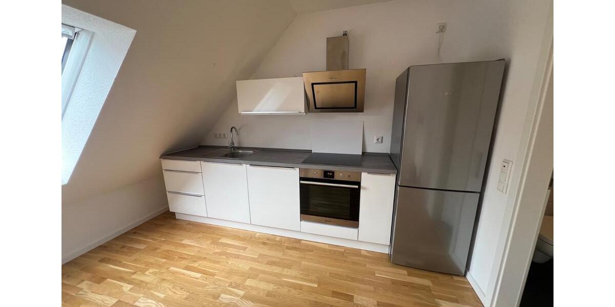 Dachgeschoßwohnung Mainz Oberstadt - 3 Zimmer, 49 m&sup2;, 990&euro; | Angebot:26385764
