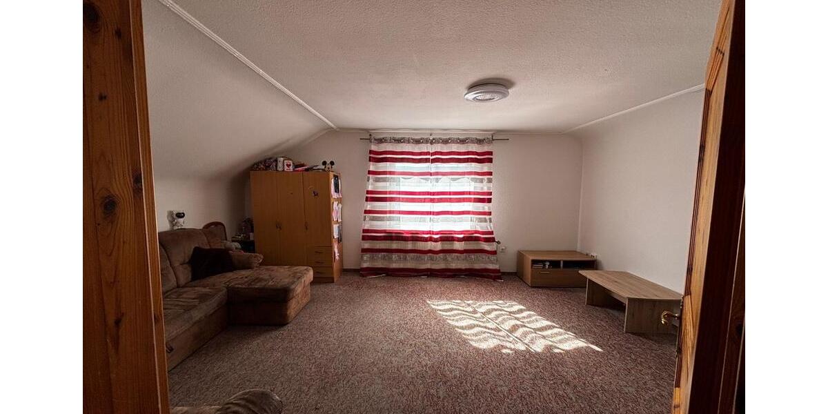 Dachgeschoßwohnung Morbach - 3 Zimmer, 90 m&sup2;, 675&euro; | Angebot:26714906
