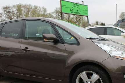 Kia Venga 98.500 km 6.500 &euro; Holleben bei Halle 06179