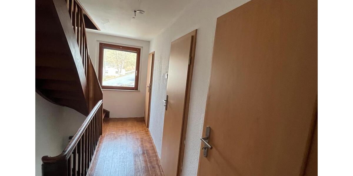 Doppelhaushälfte Siegen Eiserfeld - 4 Zimmer, 105 m&sup2;, 180.000&euro; | Angebot:26049519