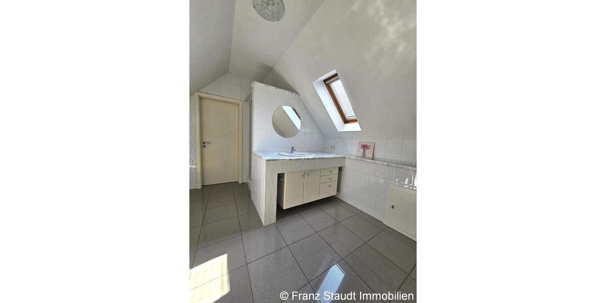 Einfamilienhaus Großostheim - 1 Zimmer, 265 m&sup2;, 1.150.000&euro; | Angebot:24226824