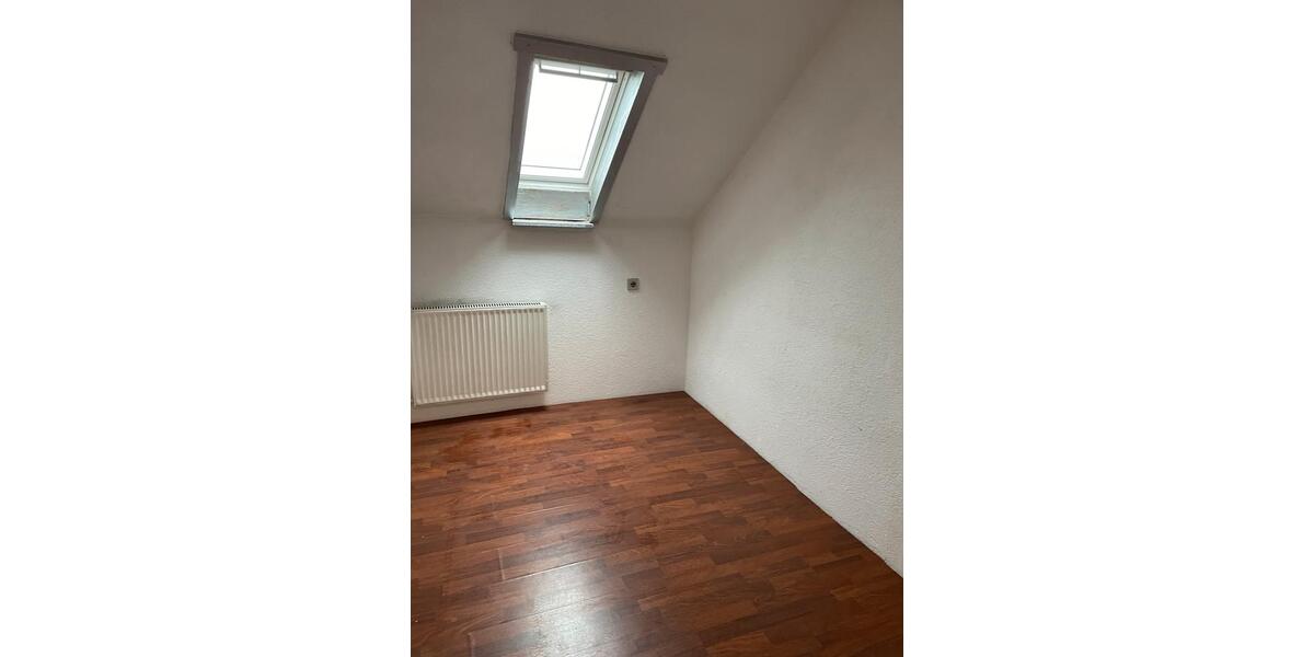 Dachgeschoßwohnung Sulzbach (Saar) - 2 Zimmer, 70 m&sup2;, 700&euro; | Angebot:26412260