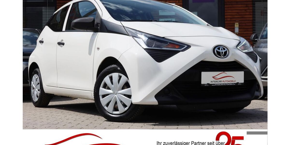 Toyota Aygo (X) 28.351 km 8.999 &euro; Darmstadt 64293