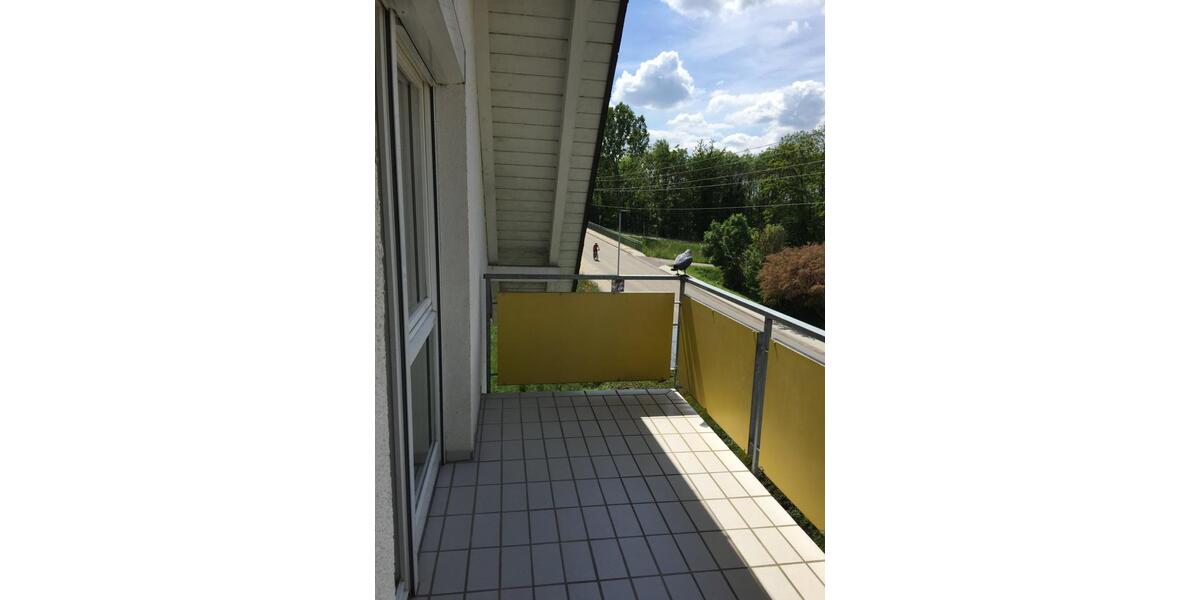 Etagenwohnung Bad Krozingen - 3 Zimmer, 80 m&sup2;, 1.090&euro; | Angebot:25569337