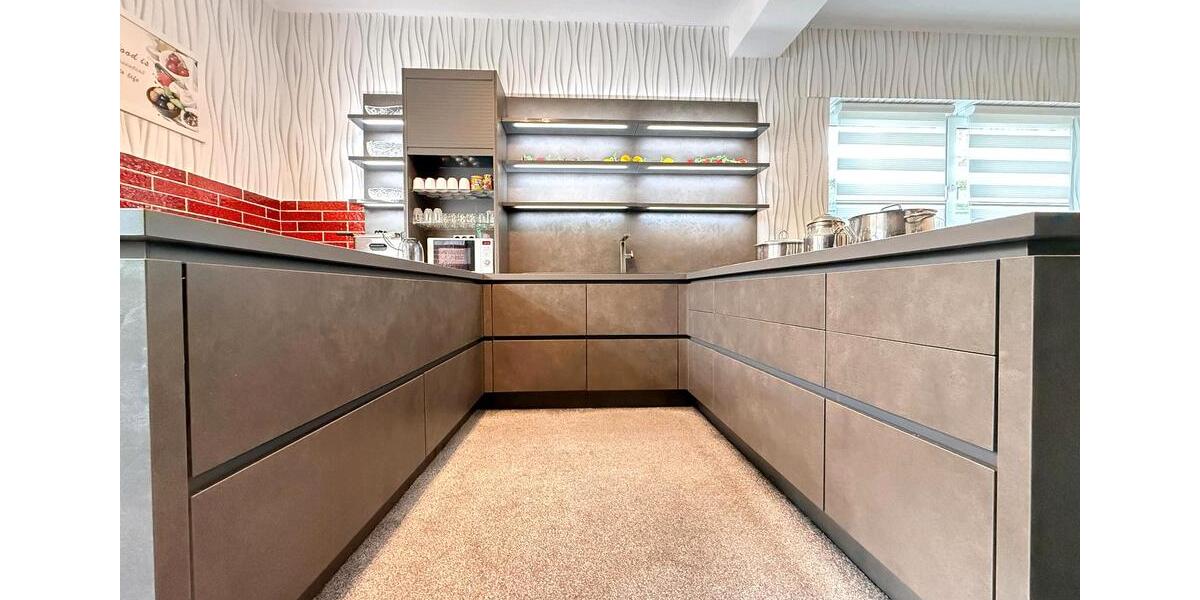 Einfamilienhaus Beverungen - 15 Zimmer, 403 m&sup2;, 379.000&euro; | Angebot:27019255