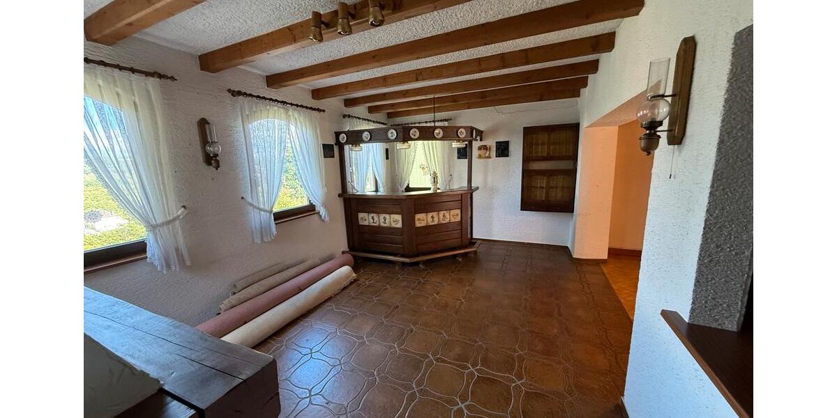 Reihenhaus Saarbrücken St. Arnual - 7 Zimmer, 135 m&sup2;, 325.000&euro; | Angebot:26310346