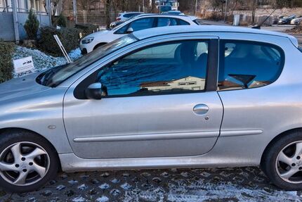 Peugeot 206 116.000 km 1.150 &euro; Stuttgart 70565