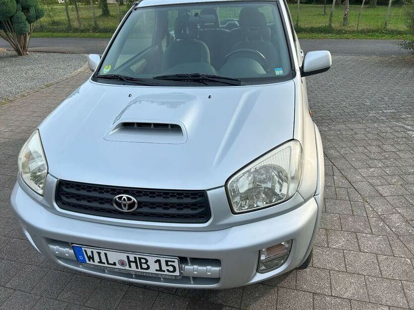 RAV 4