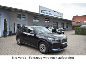 BMW iX1 30 xDrive Navi PanoDach Keyless LED 24.332 km 37.995 &euro; Donauwörth 86609