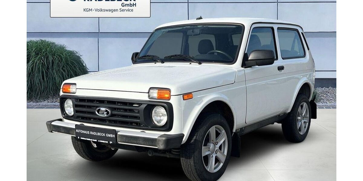 Lada Niva 31.590 km 14.390 &euro; Wörth a. Donau 93086