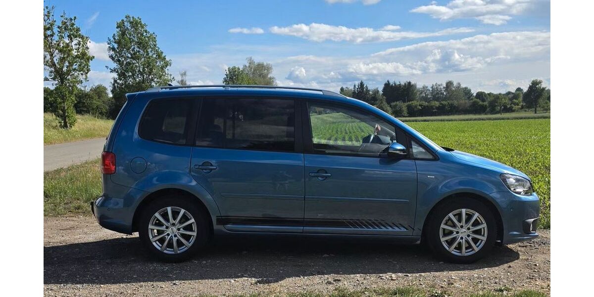 VW Touran 129.116 km 15.700 &euro; Ertingen 88521