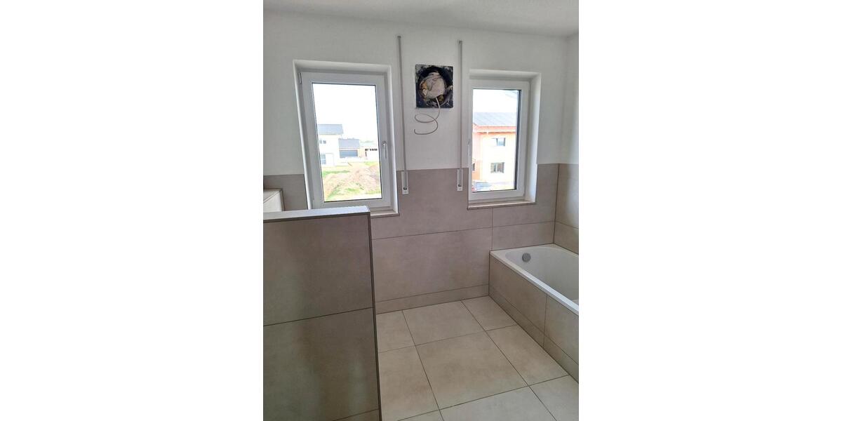 Doppelhaushälfte Gangkofen - 4 Zimmer, 133 m&sup2;, 1.300&euro; | Angebot:26672620