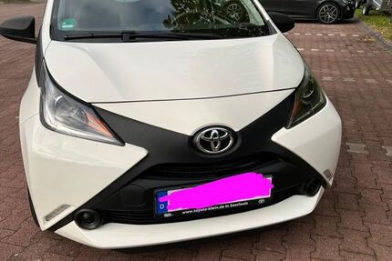 Toyota Aygo (X) 13.300 km 8.100 € Saarlouis 66740