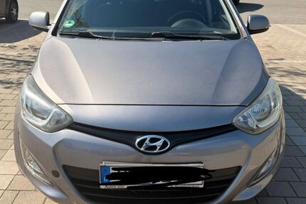 Hyundai i20 108.000 km 5.699 &euro; Völklingen 66333
