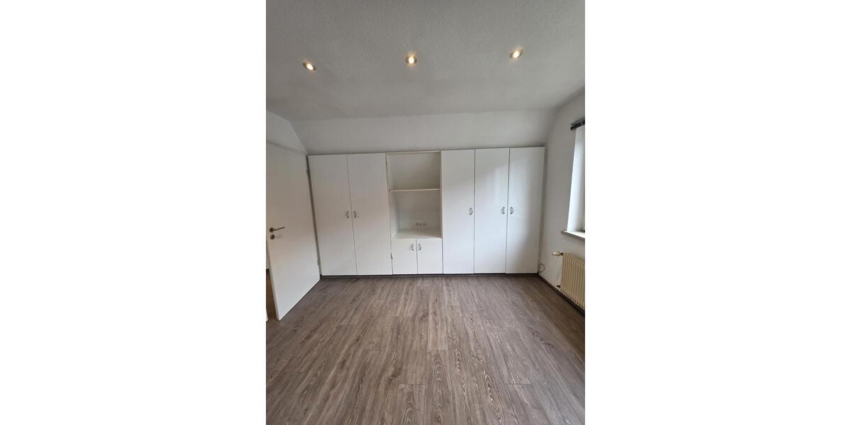 Etagenwohnung Rottenburg am Neckar - 2 Zimmer, 45 m&sup2;, 600&euro; | Angebot:26404832
