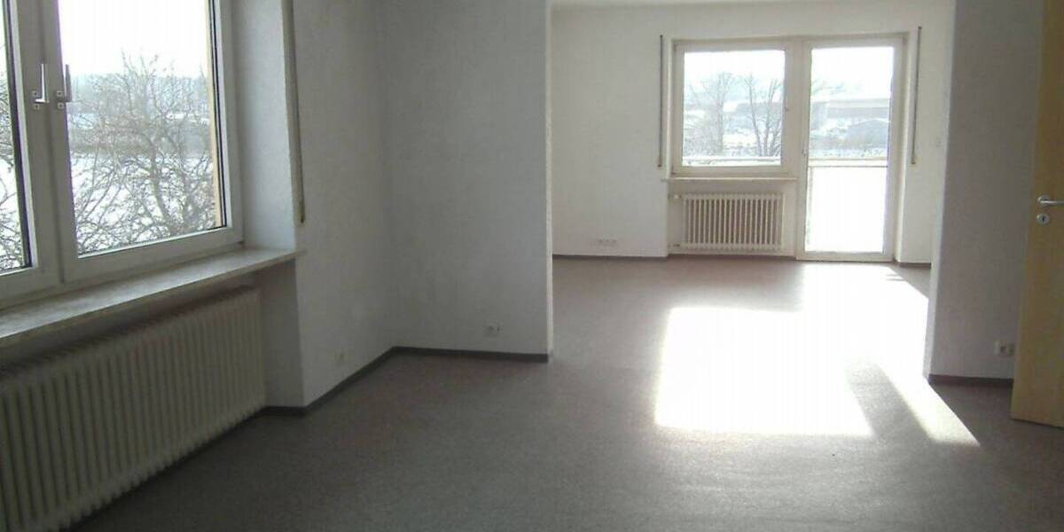 Mehrfamilienhaus, Wohnhaus Sulzbach-Rosenberg Unterschwaig - 8 Zimmer, 250 m&sup2;, 2.060&euro; | Angebot:23950604