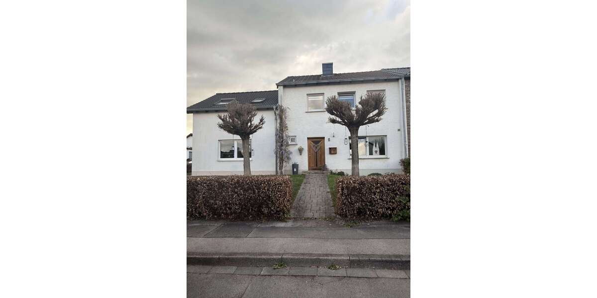 Einfamilienhaus Stolberg - 7 Zimmer, 155 m&sup2;, 520.000&euro; | Angebot:26692300