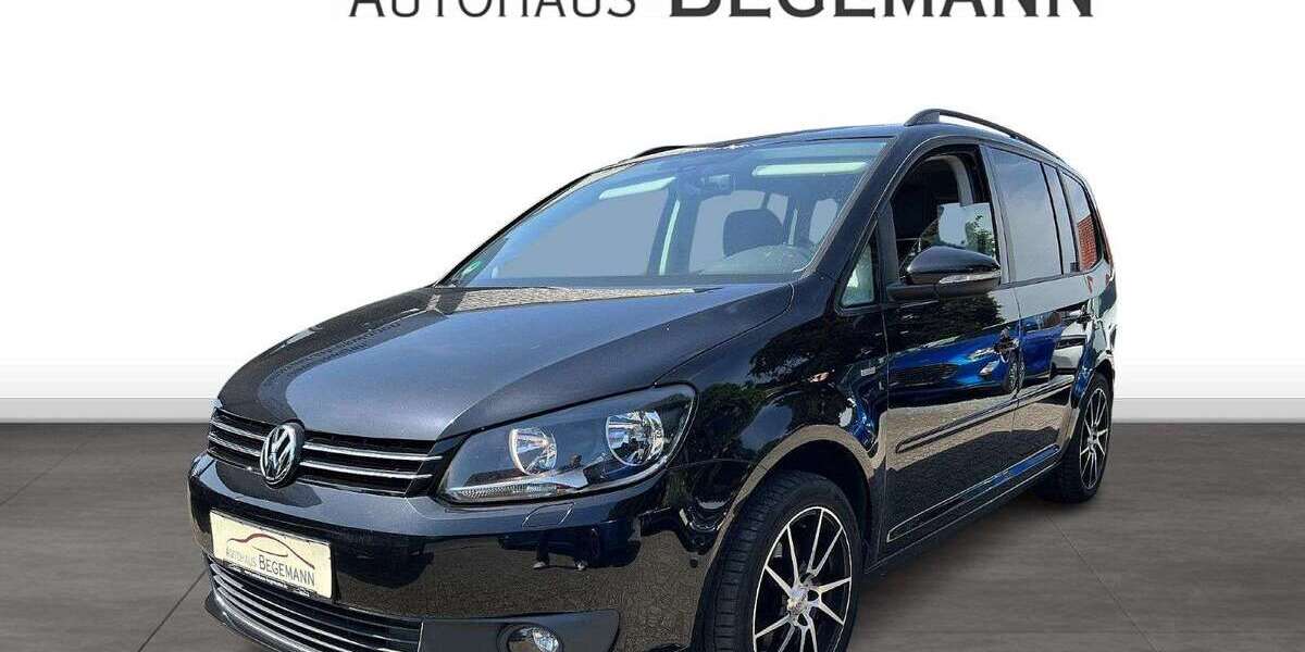 VW Touran 131.634 km 8.900 &euro; Bad Salzuflen 32108