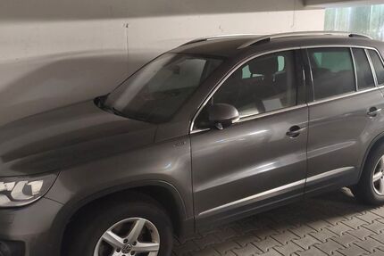 VW Tiguan 89.700 km 15.900 &euro; Freiburg im Breisgau 79111