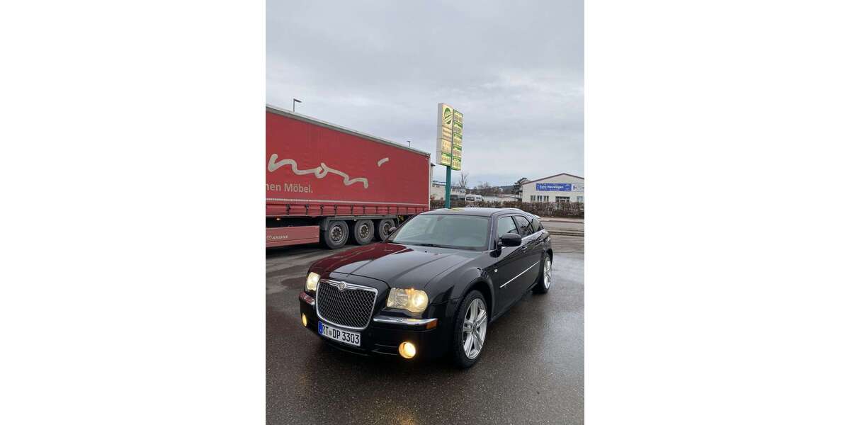 Chrysler 300C 272.135 km 5.700 &euro; Metzingen 72555