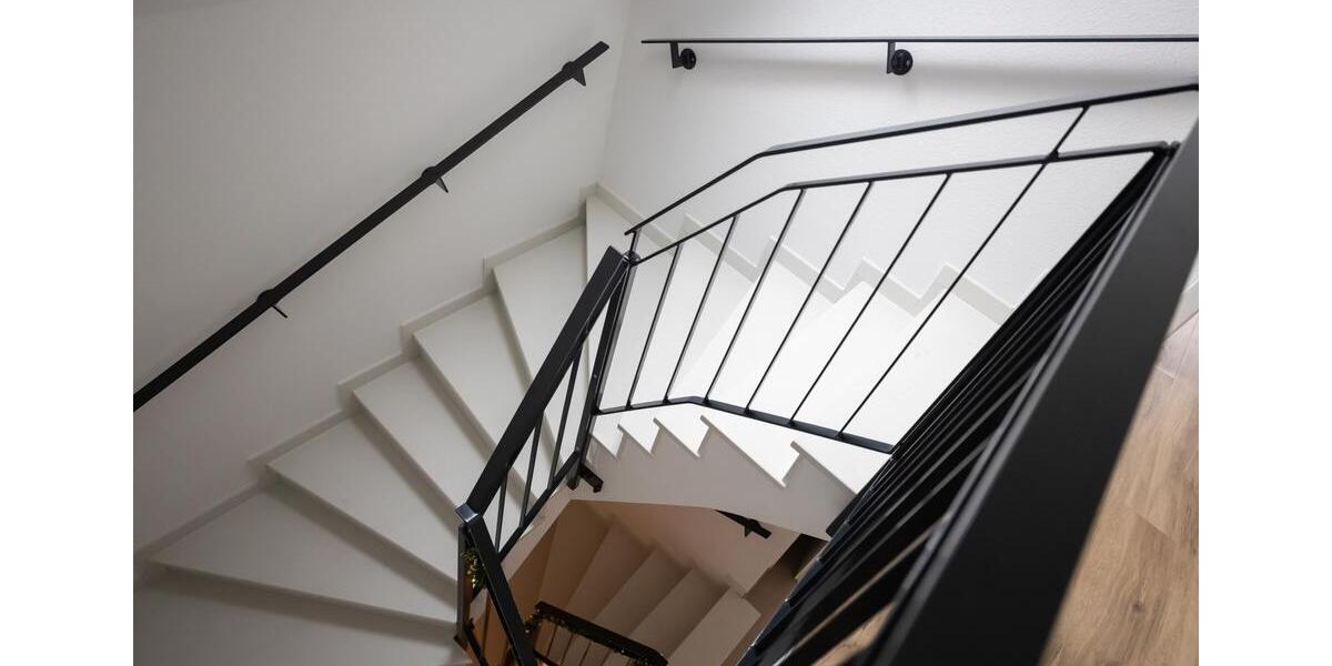 Reihenhaus Edewecht - 6 Zimmer, 122 m&sup2;, 1.710&euro; | Angebot:24992121