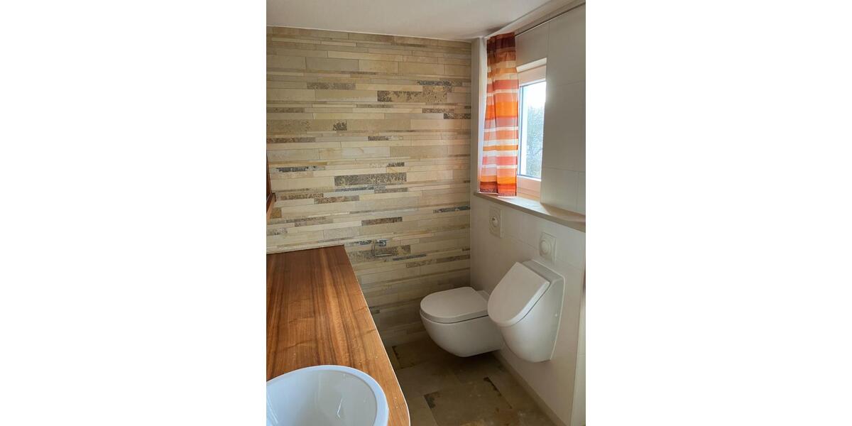 Etagenwohnung Ruhstorf an der Rott - 8 Zimmer, 150 m&sup2;, 1.050&euro; | Angebot:24774975