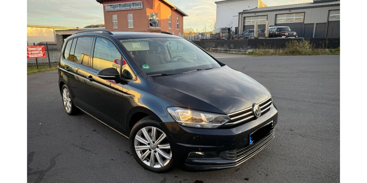 VW Touran 143.500 km 16.500 &euro; Kottenheim 56736