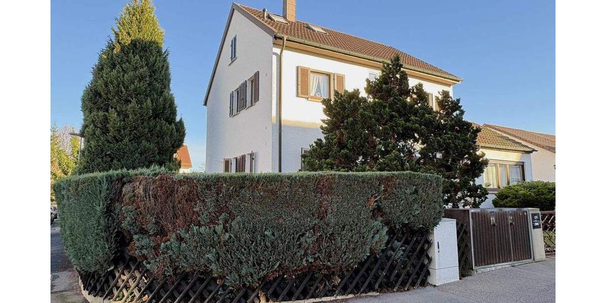 Zweifamilienhaus mit Terrasse, Garten und Garage 7 zimmer