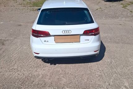 Audi A3 124.000 km 13.900 &euro; Hameln 31789