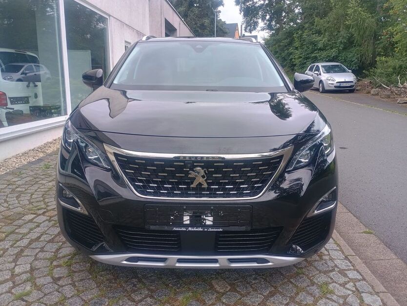 Peugeot 5008 183.580 km 17.900 € Hohenölsen 07570