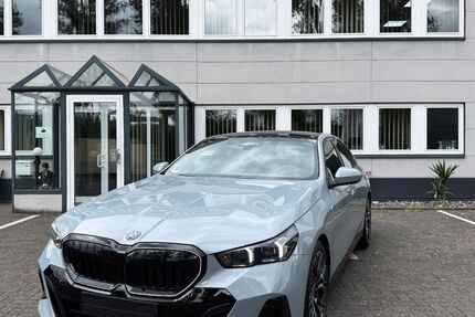 BMW 530 4.350 km 74.850 € Köln 50739