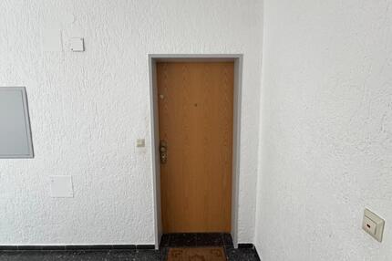 3 Zimmer Wohnung mit Balkon und TG Stellplatz ab sofort