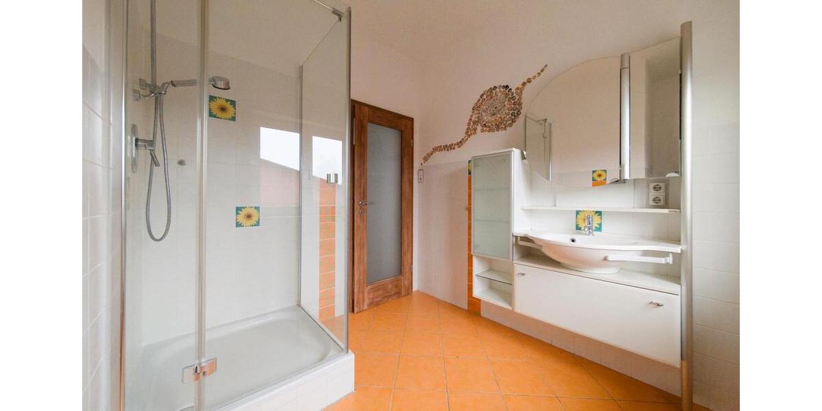 Einfamilienhaus Ernsgaden - 6 Zimmer, 157 m&sup2;, 1.500&euro; | Angebot:25442073