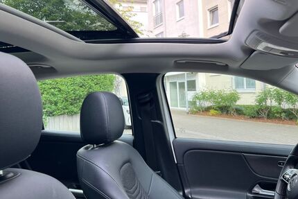 Mercedes-Benz GLA 250 44.670 km 33.700 &euro; Frankfurt am Main 60389