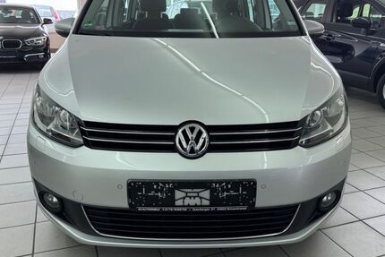 VW Touran 215.000 km 6.490 &euro; Schwentinental 24223