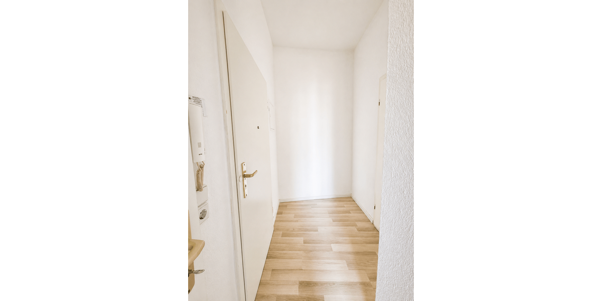Etagenwohnung Radeberg - 2 Zimmer, 38 m&sup2;, 304&euro; | Angebot:27112923