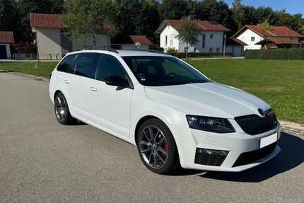 Skoda Octavia 175.000 km 13.499 &euro; München 81549