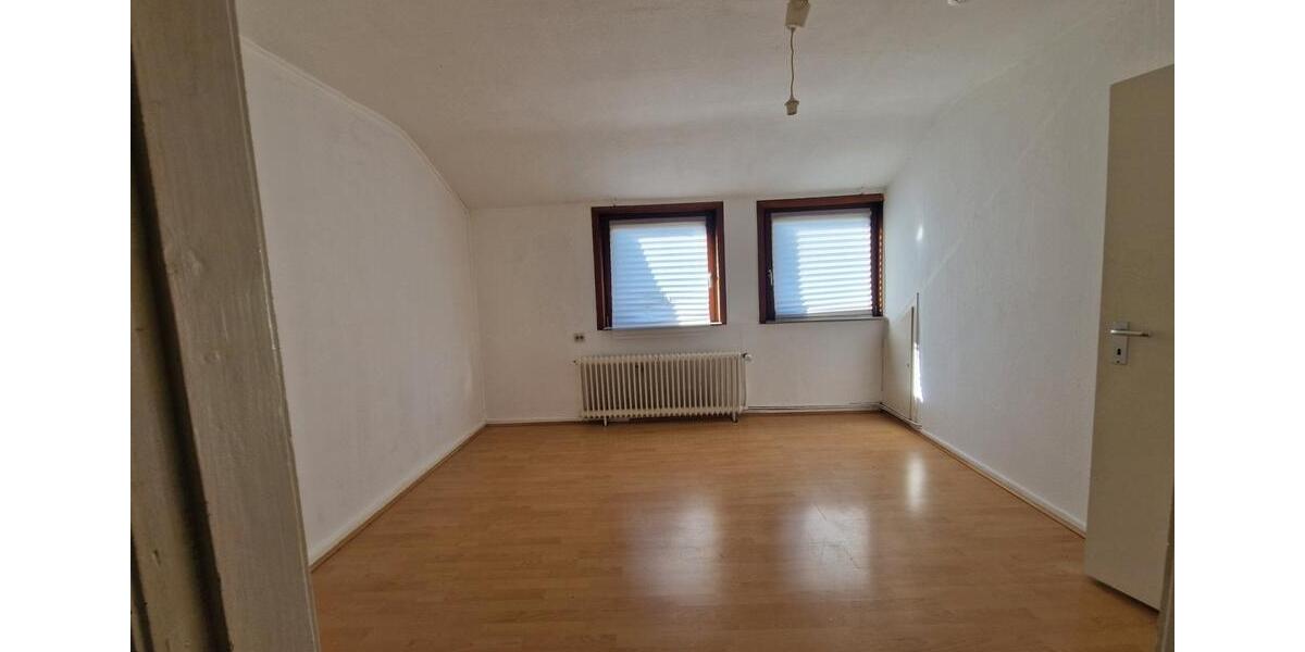 Dachgeschoßwohnung Bremen Findorff - 2.5 Zimmer, 52 m&sup2;, 155.000&euro; | Angebot:27190921