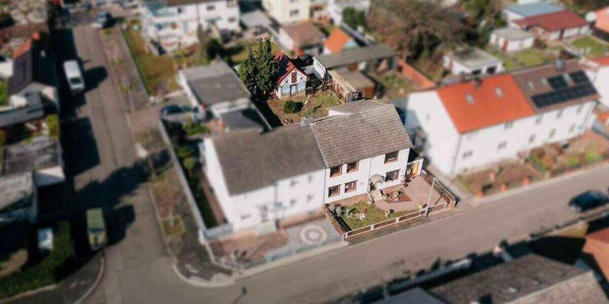 Doppelhaushälfte Mannheim Schönau - 6 Zimmer, 155 m&sup2;, 349.000&euro; | Angebot:25836522