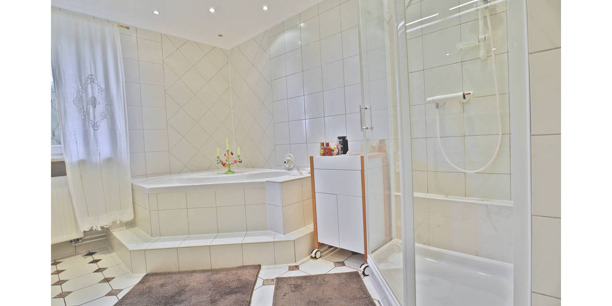 Doppelhaushälfte Holzkirchen - 5 Zimmer, 200 m&sup2;, 1.145.000&euro; | Angebot:26358671