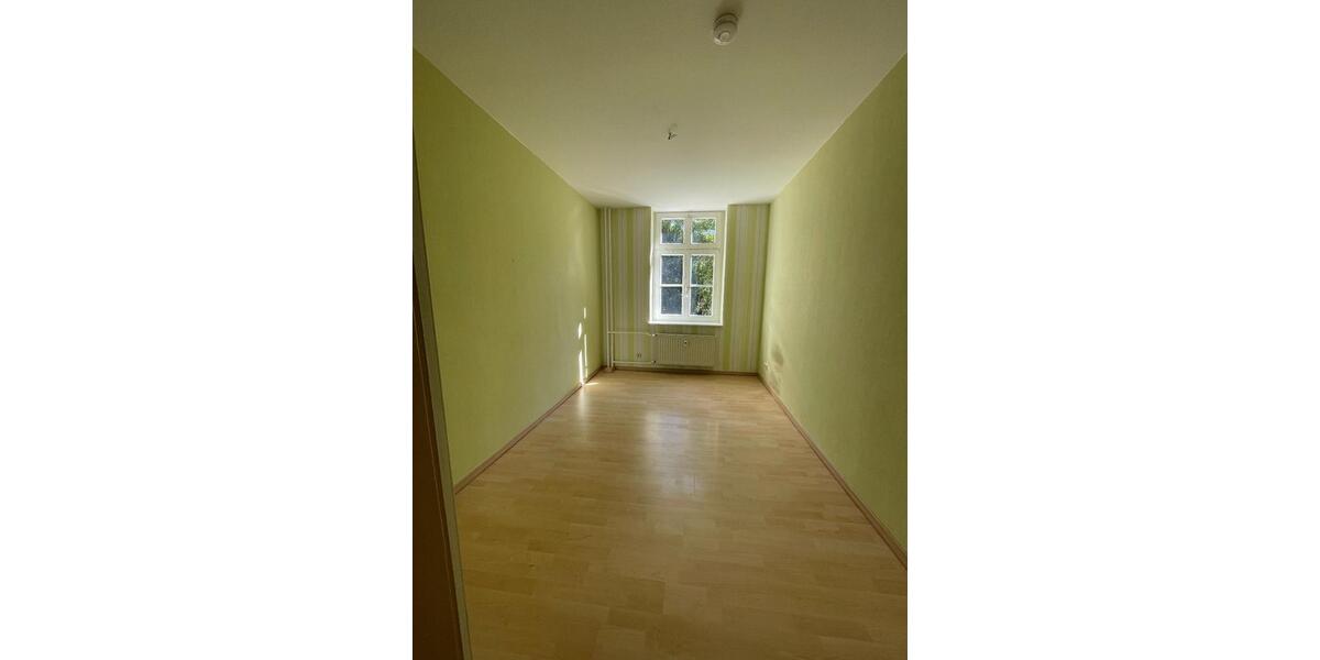 Etagenwohnung Waldheim - 5 Zimmer, 137 m&sup2;, 850&euro; | Angebot:24944104