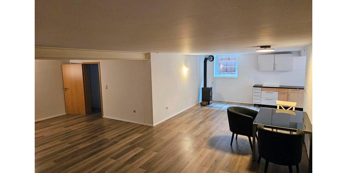 Etagenwohnung Petershagen - 3 Zimmer, 102 m&sup2;, 880&euro; | Angebot:25226717