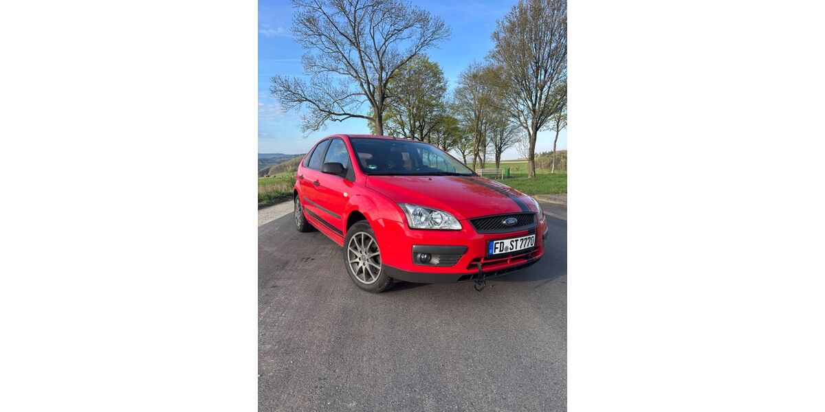 Ford Focus 241.000 km 2.600 &euro; Hilders 36115