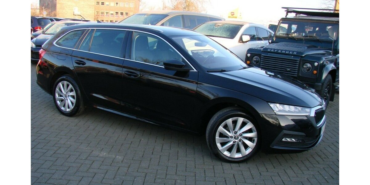 Skoda Octavia 2.0TDI Selection LED Tempomat Spurhalteass 56.838 km 25.980 &euro; Falkensee 14612