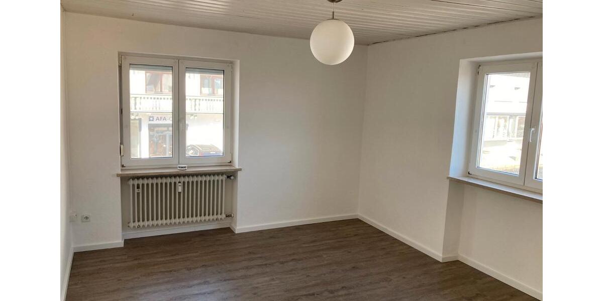 Etagenwohnung Büchlberg - 3 Zimmer, 115 m&sup2;, 900&euro; | Angebot:26152077