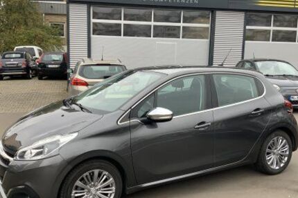 Peugeot 208 79.000 km 7.900 € Friedrichsdorf 61381